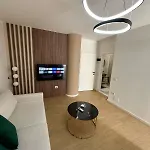 Cani Appartamento Tirana