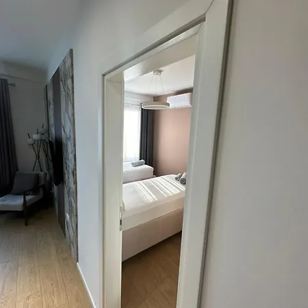 Cani Apartmán Tirana